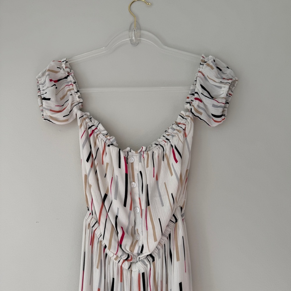 Lulu’s White Off‎ Shoulder Jumpsuit Sz S - Picture 9 of 11